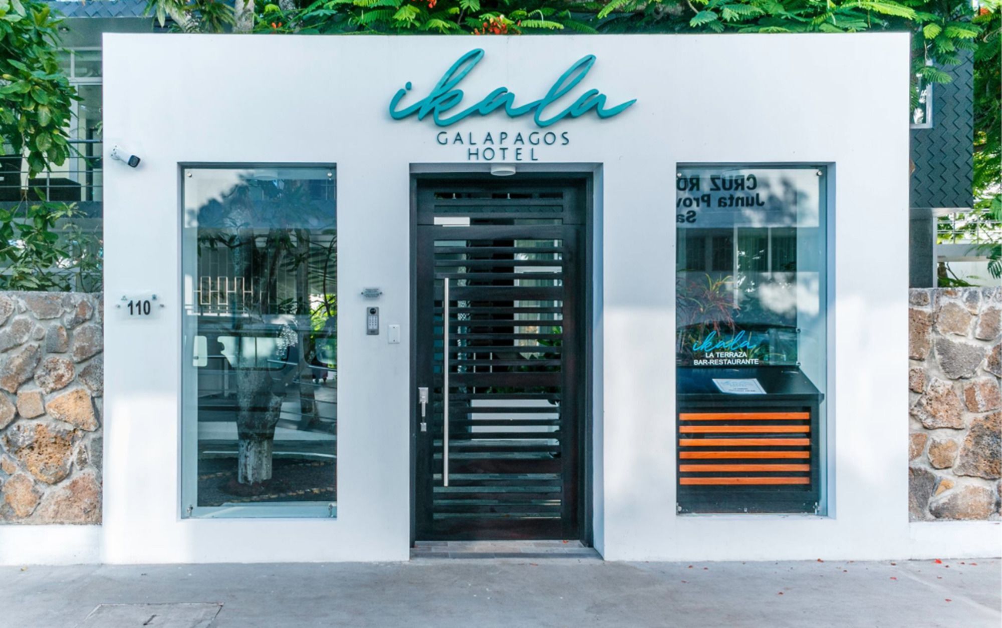 Ikala Galapagos Hotel Puerto Ayora  Exterior photo
